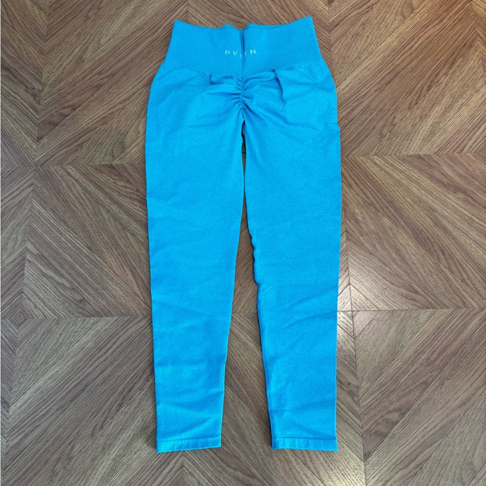 NVGTN Aqua Scrunch Leggings